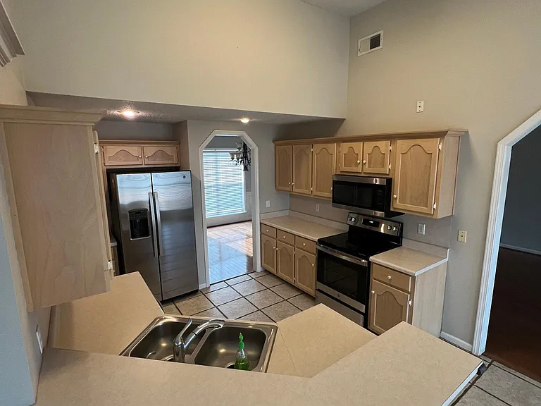 4001 Falliston Dr — Photo 49