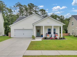 138 Red Bluff St, Summerville, SC 29483