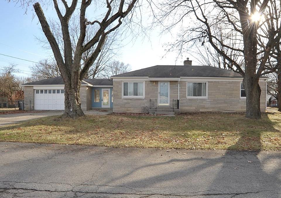 1st image of 2955 N Centennial St
