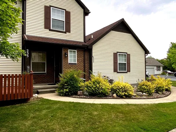 233 Barrington Cir, Lake Orion, MI 48360