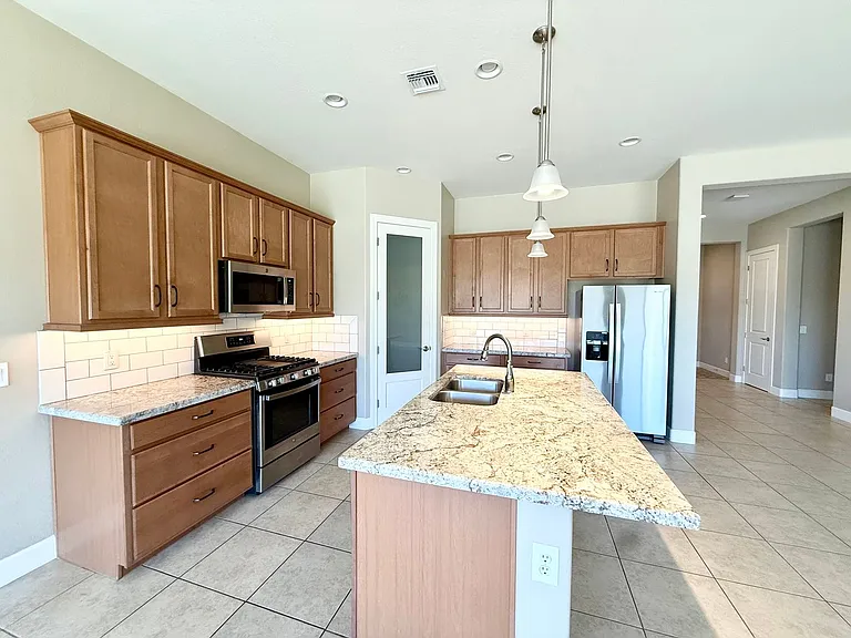 5296 Autumn Leaf Ln — Photo 5