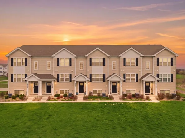 3748 Bissel Dr, Yorkville, IL 60560