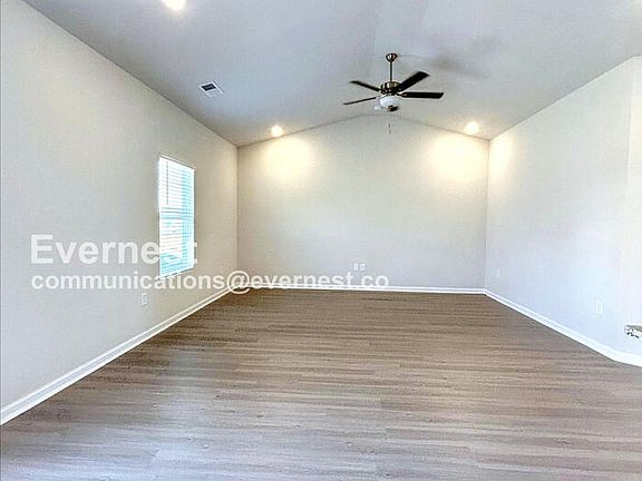 3rd image of 106 Lightning Dr