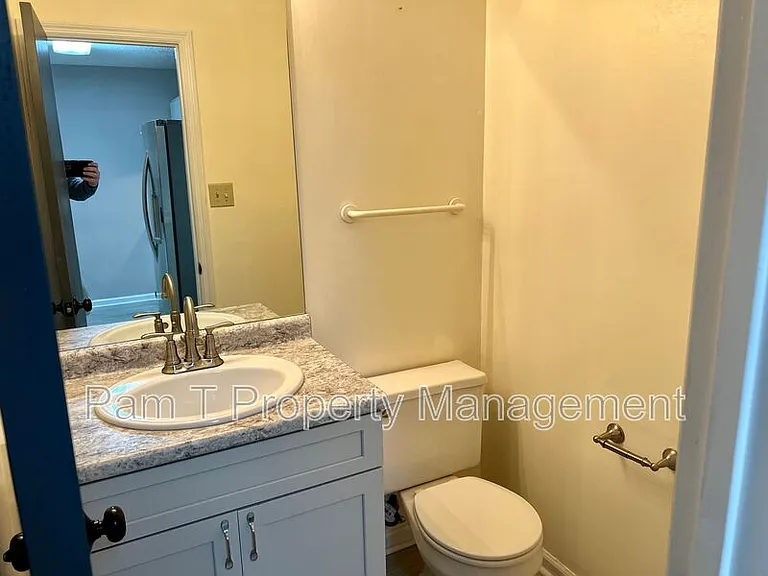 128 Fox Chase Rd — Photo 9