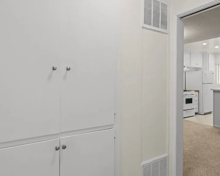 1226 McClellan Dr — Photo 15