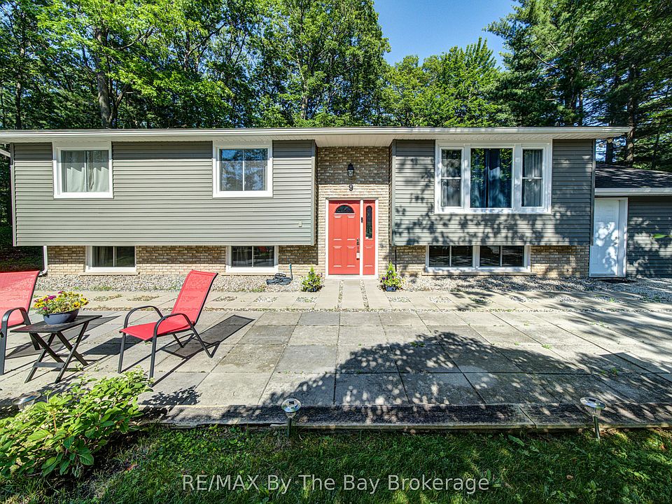 1st image of 9 Frederick Dr