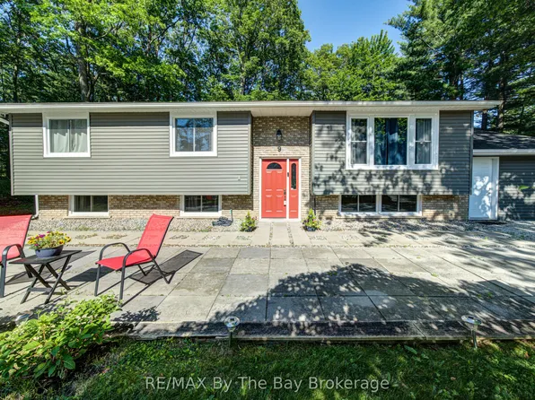 9 Frederick Dr, Wasaga Beach, ON L9Z 1P9