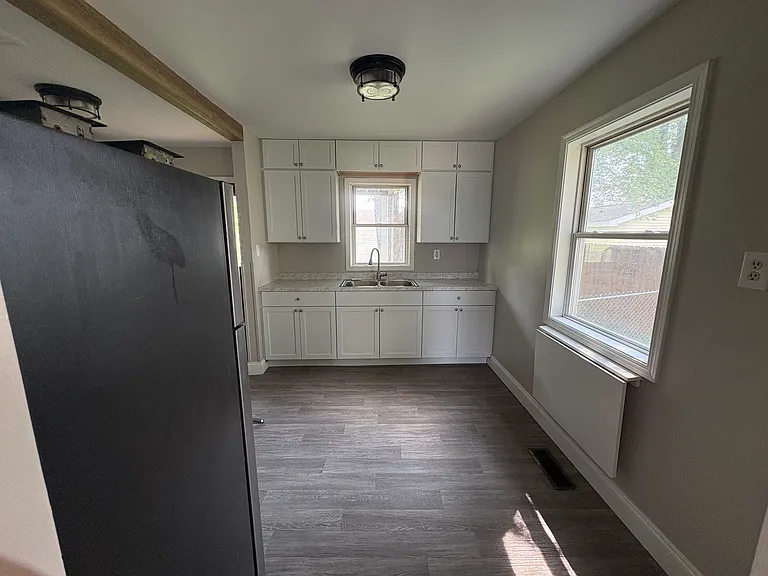 109 S Carlisle St — Photo 6