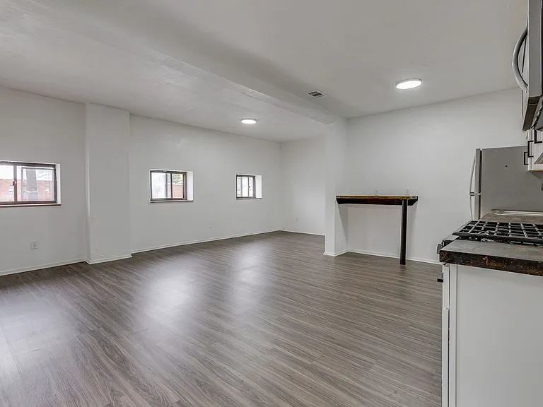 600 E Warrington Ave #2 — Photo 10