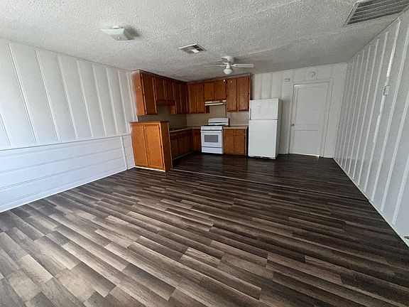 2nd image of 607 N 18th St