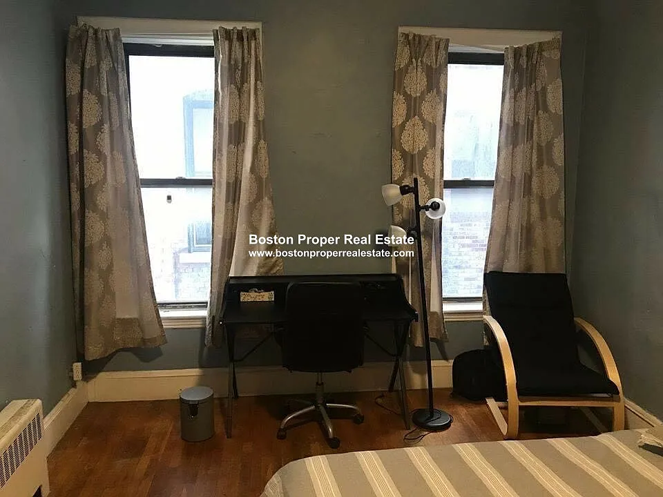 384 Commonwealth Ave — Photo 2