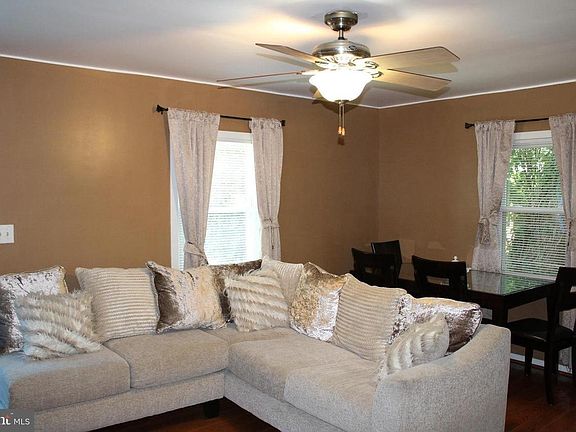 4th image of 2400 Fort Dr