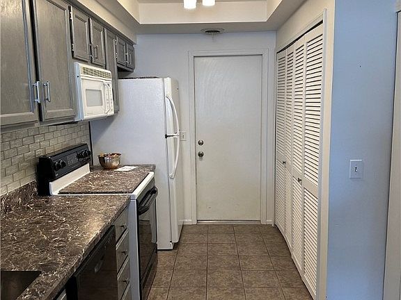 4th image of 8050 Harbor Creek Dr APT 2803
