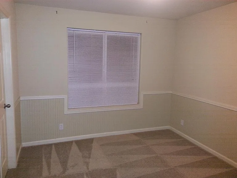 203 Shafer Ave — Photo 8