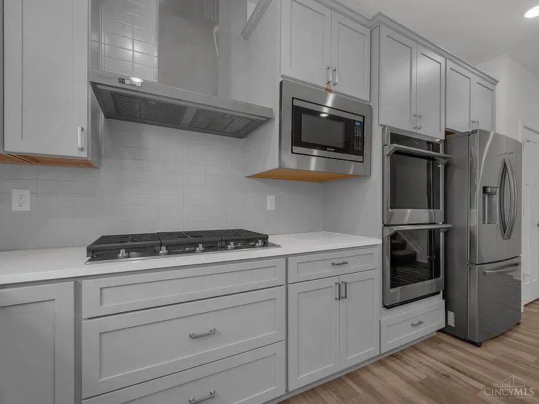 8705 Quietwood Ln — Photo 15