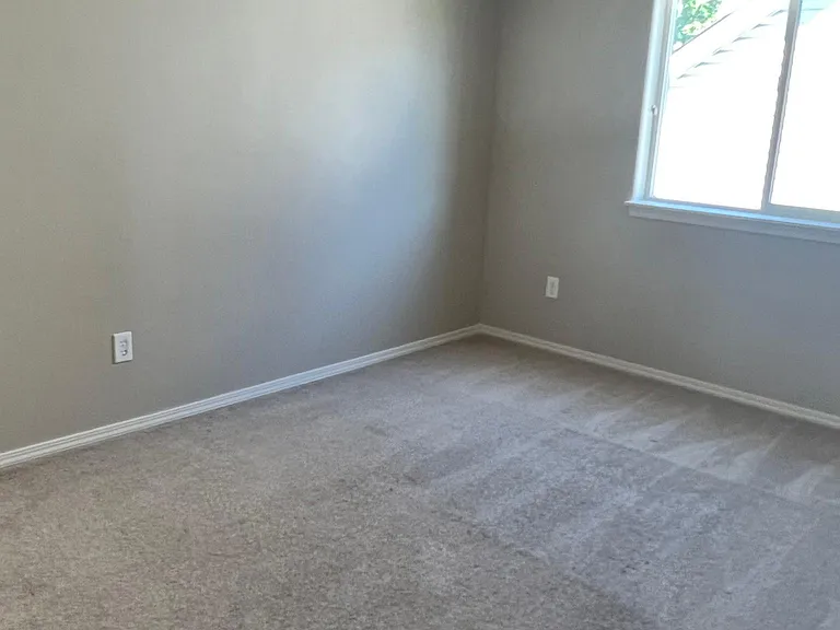 1863 Hoodie Ln — Photo 8
