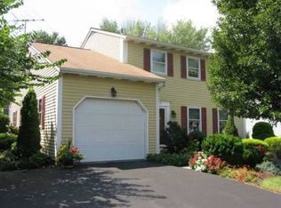 492 N School Ln, Souderton, PA 18964