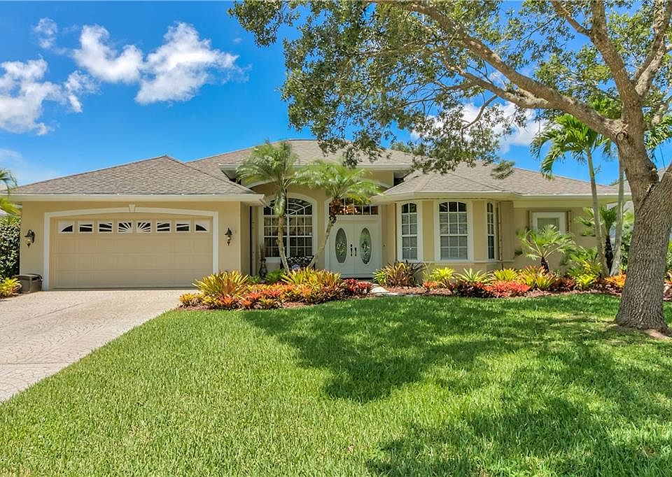 1st image of 4272 SW Brookside Dr