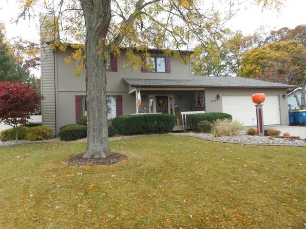 708 Bluffview Dr, Angola, IN 46703