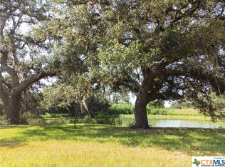 8630 Fm 340, Moulton, TX 77975