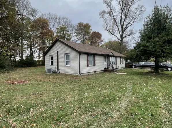 274 Browns Rd, Lafayette, TN 37083