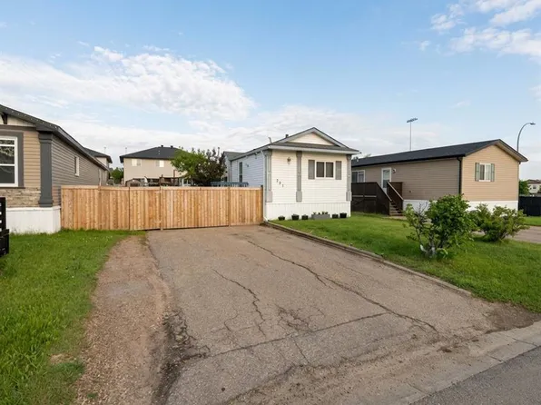 284 S Caouette Cres, Wood Buffalo, AB T9K 2H9