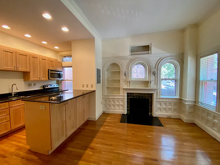 195 Commonwealth Ave #2 — Photo 3