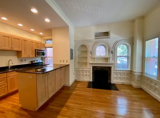 195 Commonwealth Ave APT 1, Boston, MA 02116