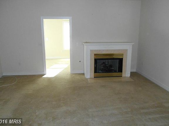 3rd image of 227 Lynn Dr