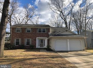 118 Squirrel Tree Ln, Mount Laurel, NJ 08054