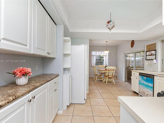 2nd image of 3012 Canal Rd