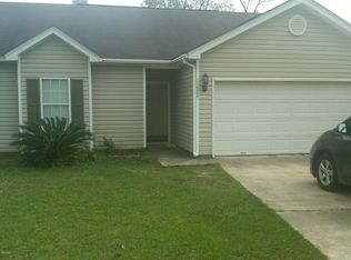 11964 Five Oaks Dr, Gulfport, MS 39503