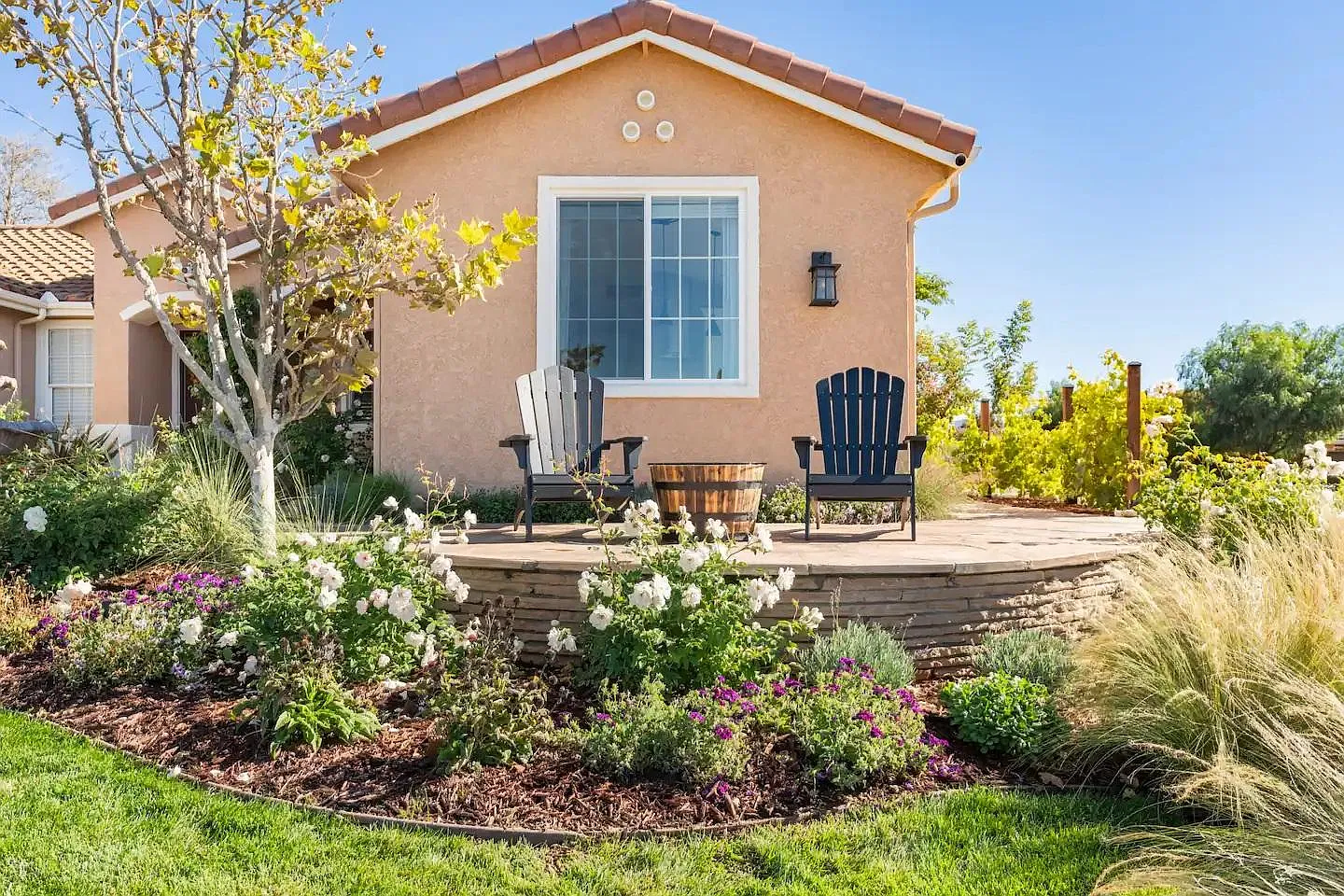1 bed, 600 sqft, $3,350 — Photo 1