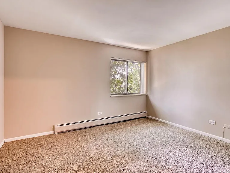 Maple Park Apartments — Photo 17