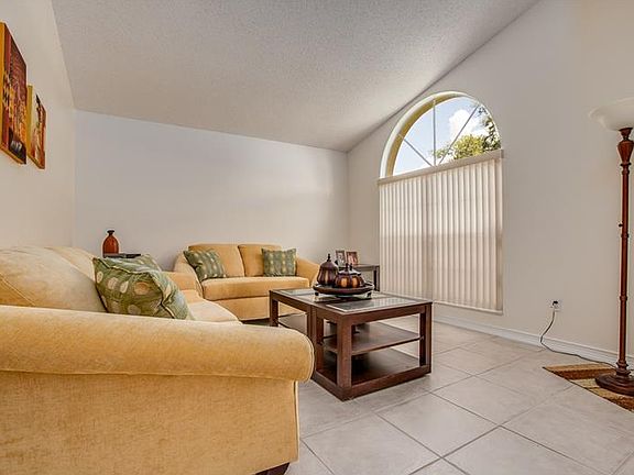 4th image of 6006 Long Peak Dr