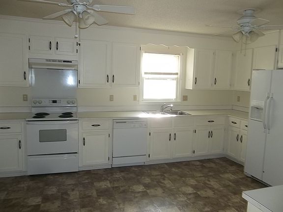 4th image of 3313 Thaxton Pl