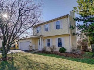 609 Diving Hawk Trl, Madison, WI 53713