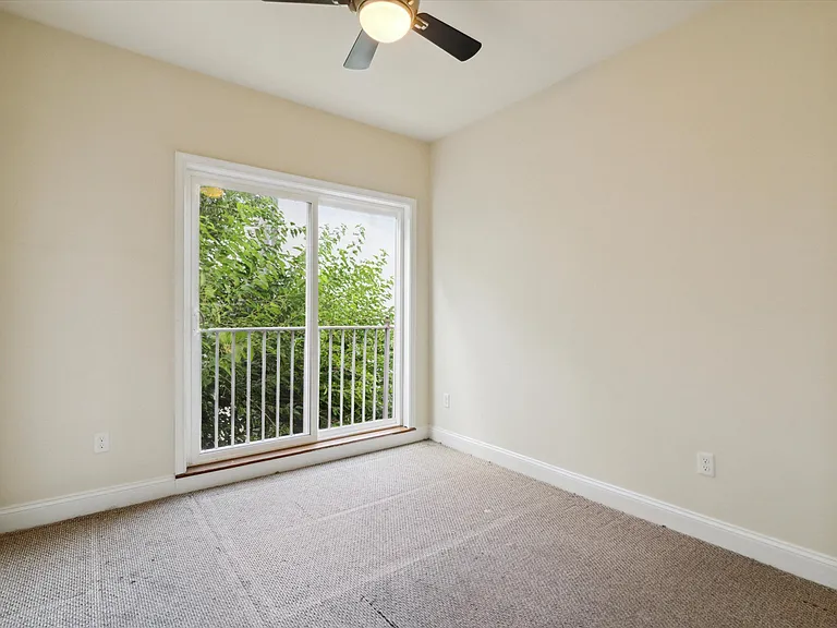 1521 Seybert St #B — Photo 12