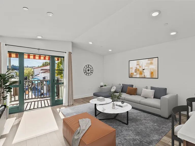 800 Santa Barbara St — Photo 5