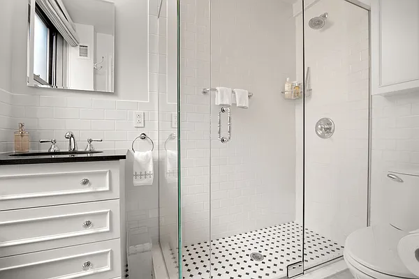 Sold by Compass | media 9