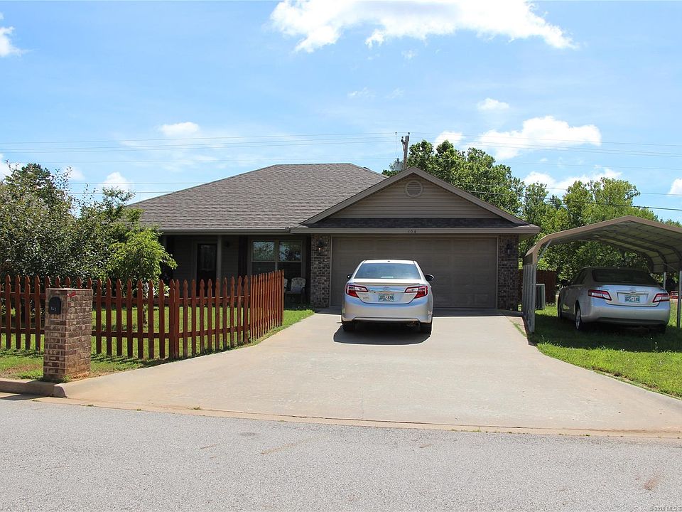 2nd image of 104 Chase Ln