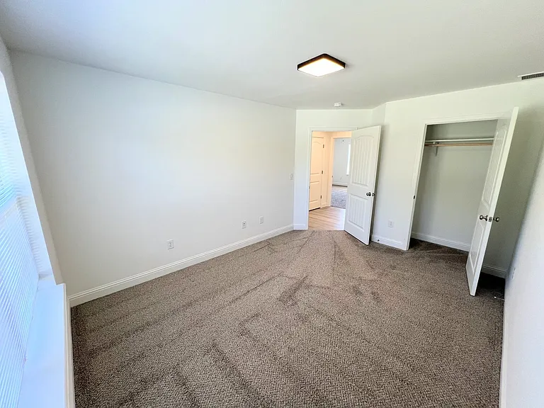 163 Zeigenbein St — Photo 7