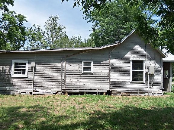 3rd image of 200 Lee St