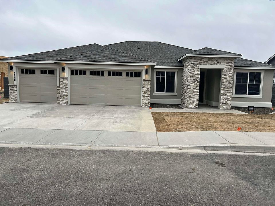 1st image of 2433 Legacy Ln