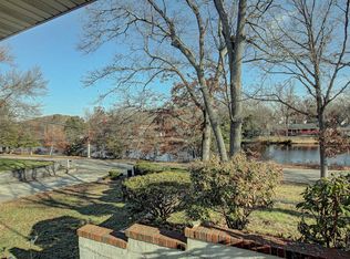 864 Breezy Oaks Dr, Toms River, NJ 08753