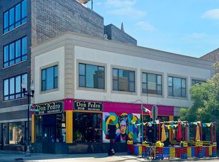2035 W Belle Plaine Ave APT 2E, Chicago, IL 60618