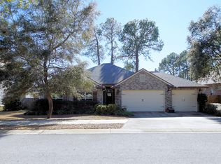 902 Tadpole Ave, Niceville, FL 32578