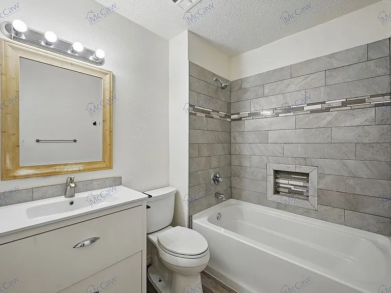 4302 Segura Ct N — Photo 14