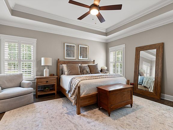 4th image of 697 Sugar Leaf Ln