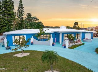 104 W Leon Ln, Cocoa Beach, FL 32931
